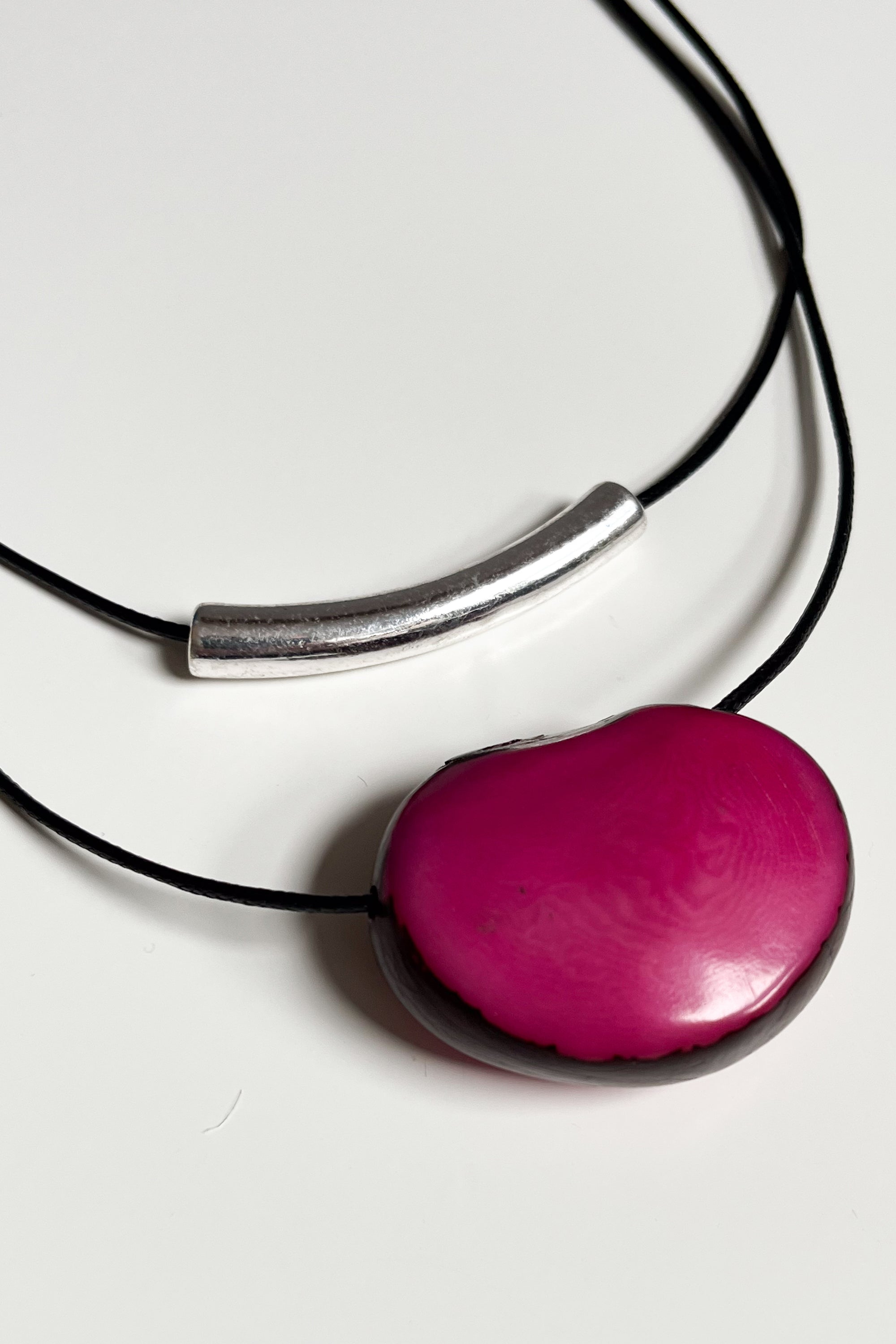 Barra Necklace Fuchsia