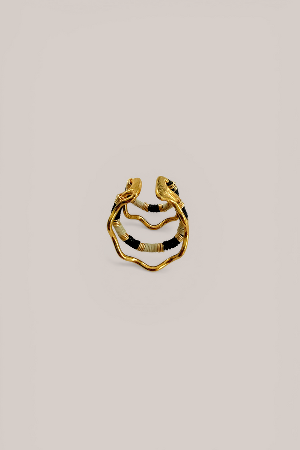 Earcuff Waves Black and Cream