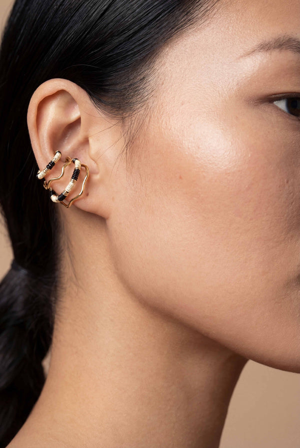 Earcuff Waves Black and Cream