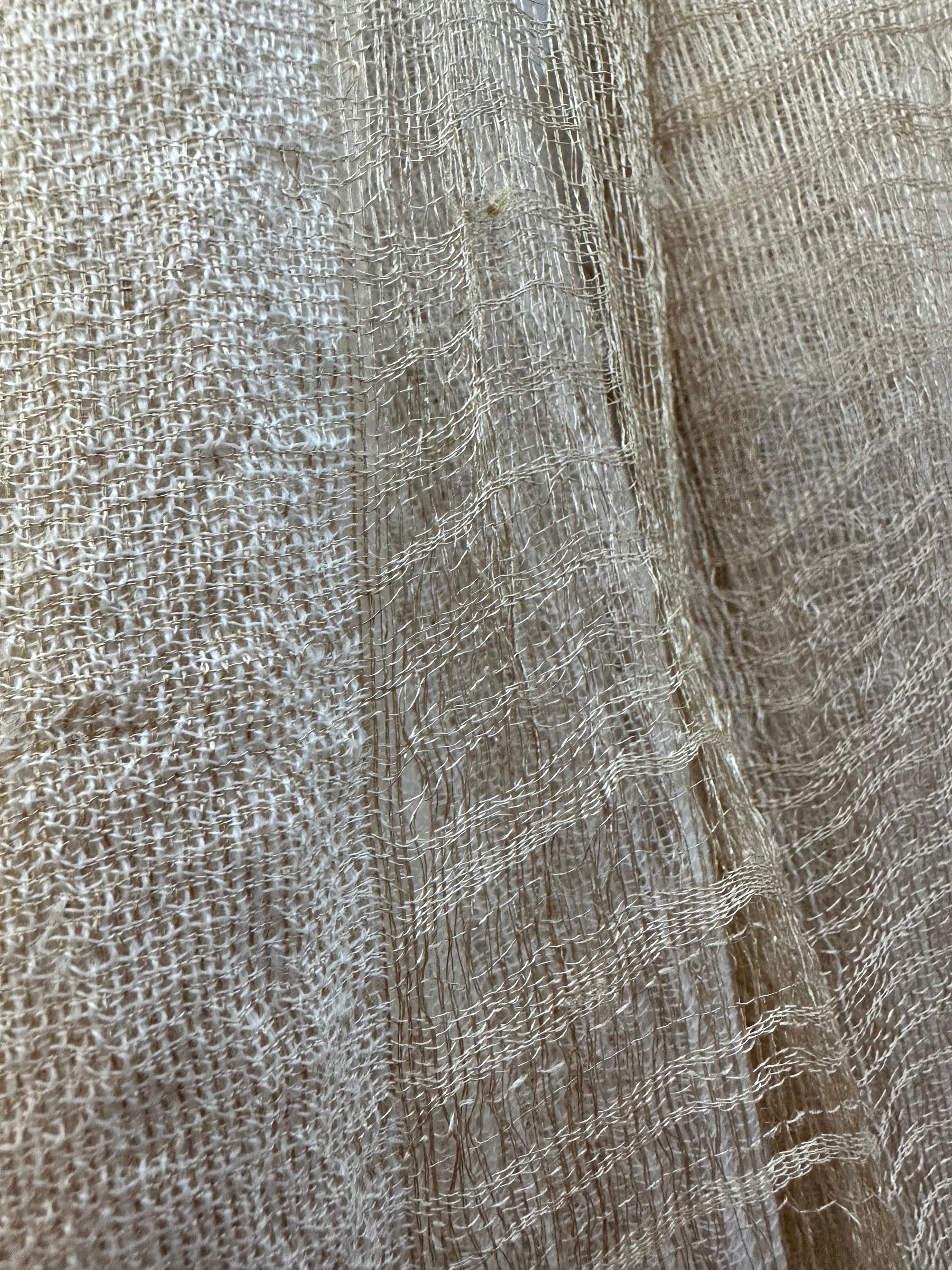 Papiro Champagne Shawl