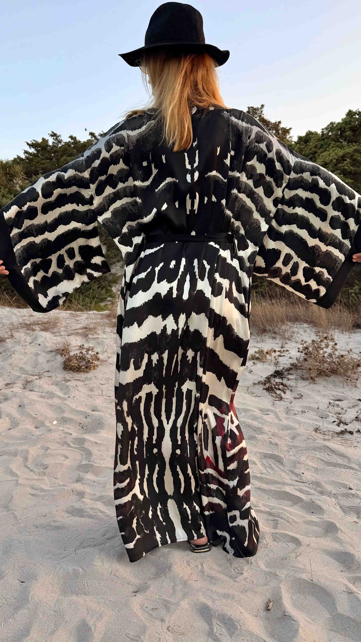 Mariposa Umi Silk Kimono