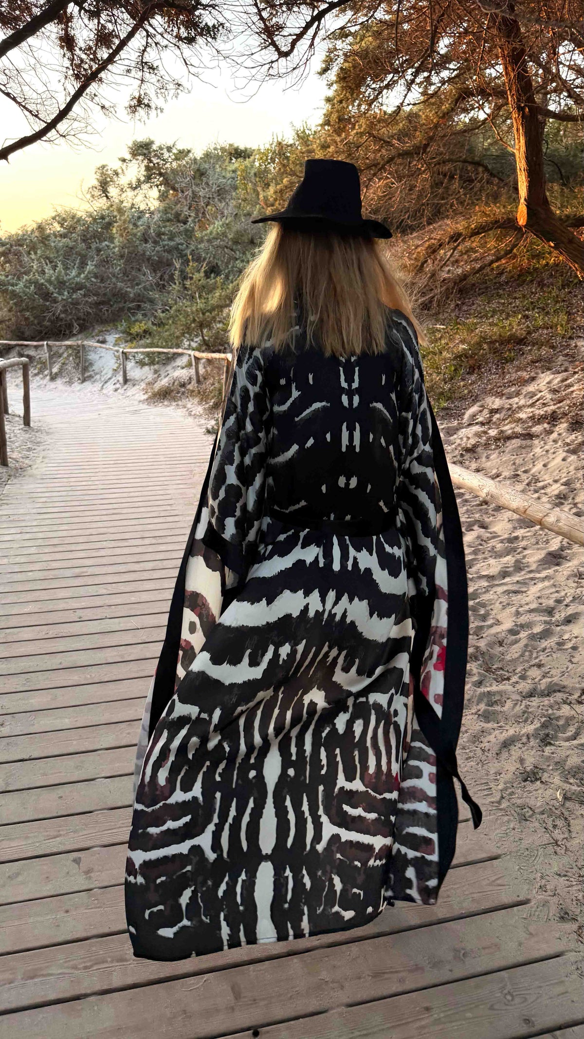 Mariposa Umi Silk Kimono
