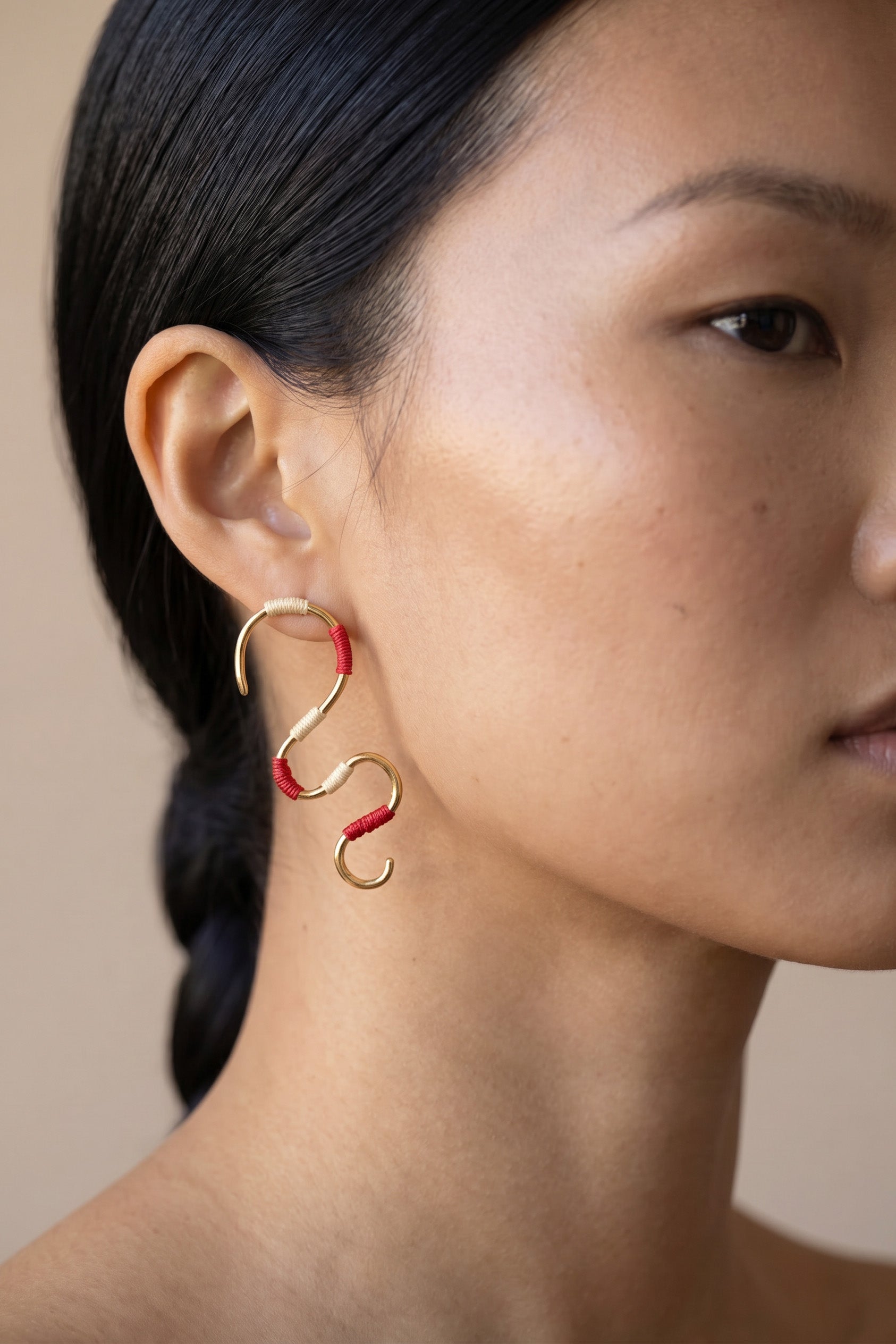 Serpentine Earrings Red and Cream